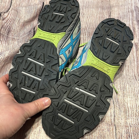 ASICS Gel Woman’s Size 10 Running Tennis Shoe Like New Gray Blue Lime Green - Picture 5 of 9